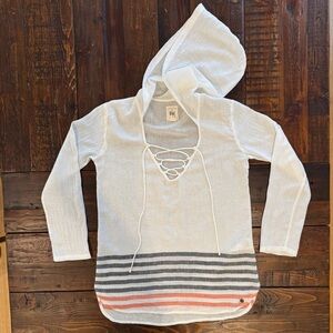 Billabong Ivory Light Weight Cotton Hooded Top. Size S. GUC.